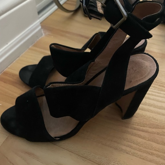 Madewell black suede strappy sandals - Picture 3 of 4